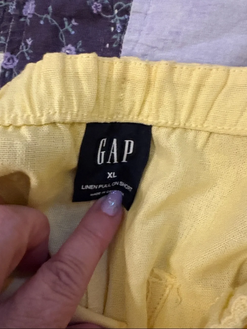 GAP Yellow High-Waist Linen Pull-On Shorts - Picture 3 of 3